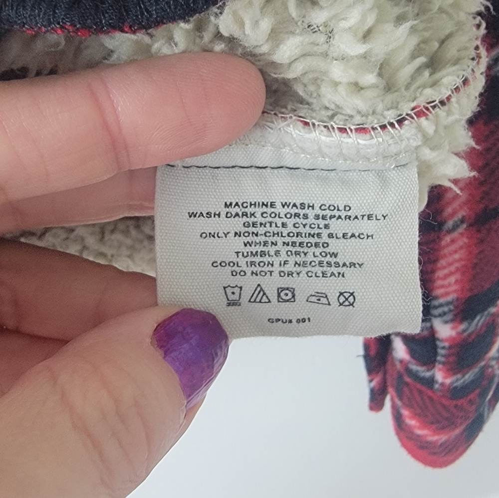 Soho Threads Shacket Red Plaid Sherpa Lined Pocke… - image 7